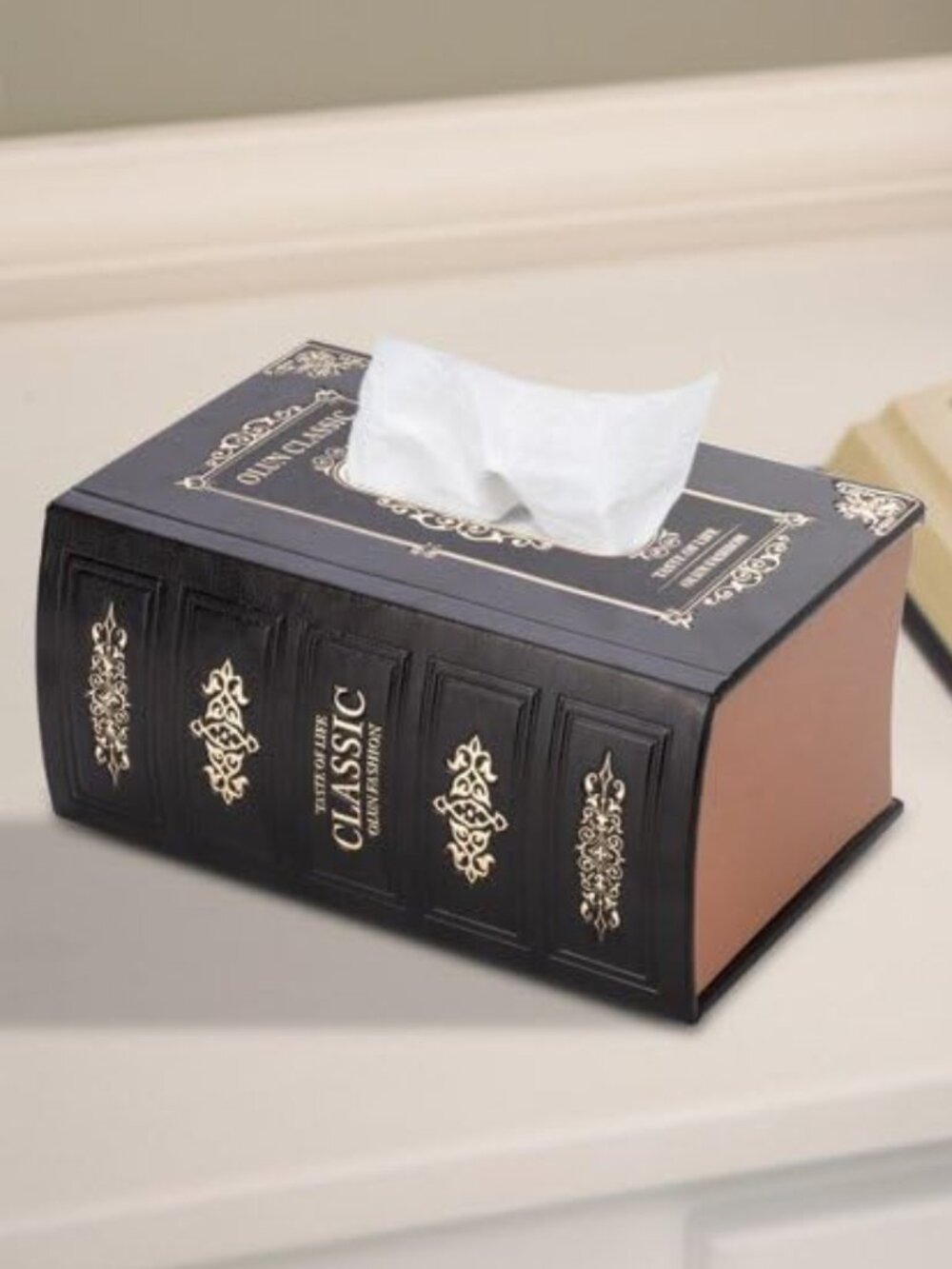 LIKE NEW! Veesee Tissue Box Designed Like a Vintage Book